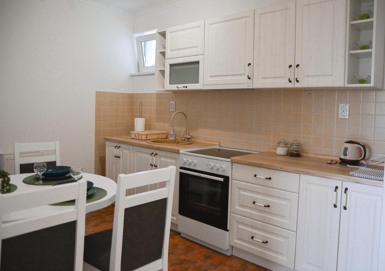 Crown Apartment 2 スボティツァ エクステリア 写真